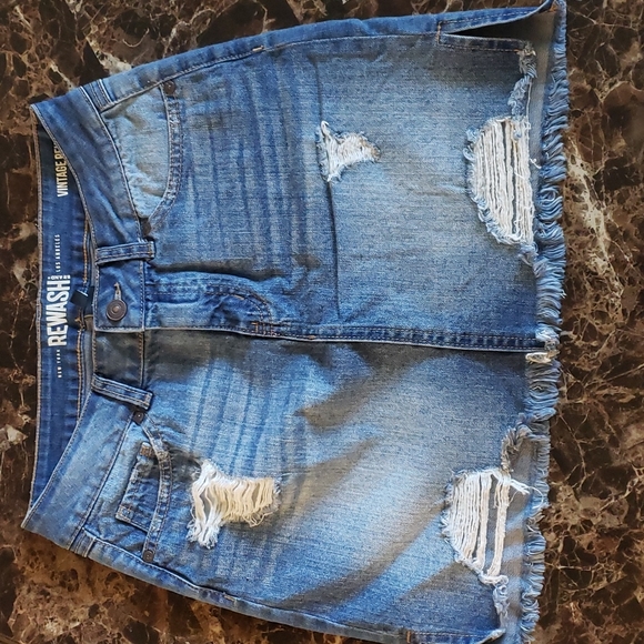 Jeans skirt size 0. - Picture 1 of 10